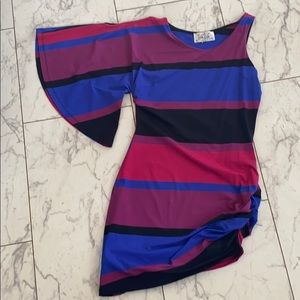 Beautiful fitted dress NWOT